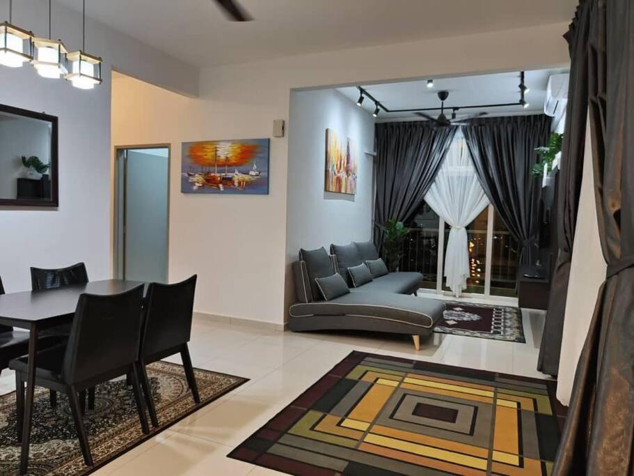 F&H Homestay,Ipoh Buitenkant foto
